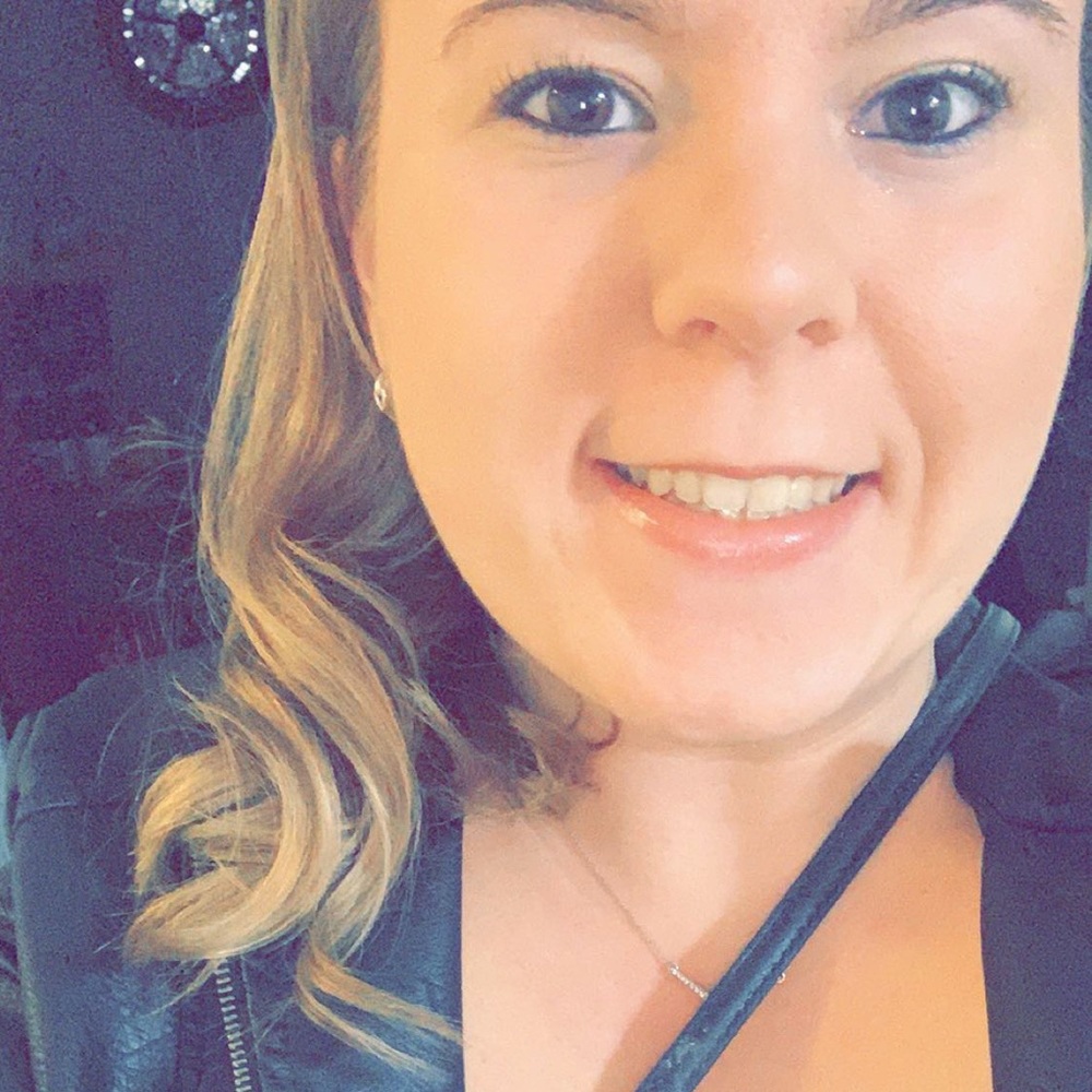 Meet your Posher, Danielle